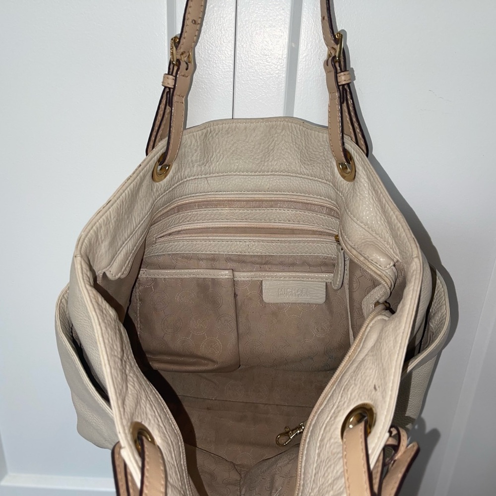Michael Kors Cream Leather Tote Bag - Picture 5 of 5